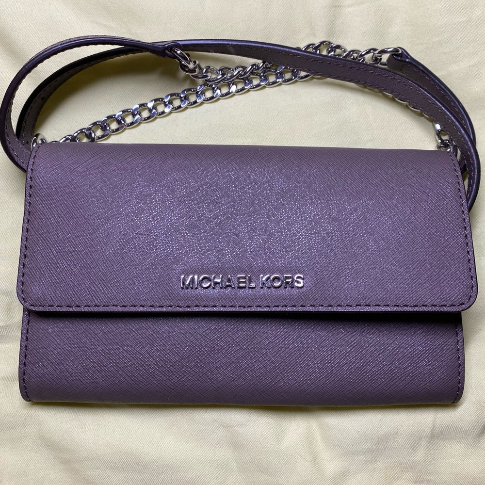Michael Kors Jet Set Travel Smartphone Crossbody